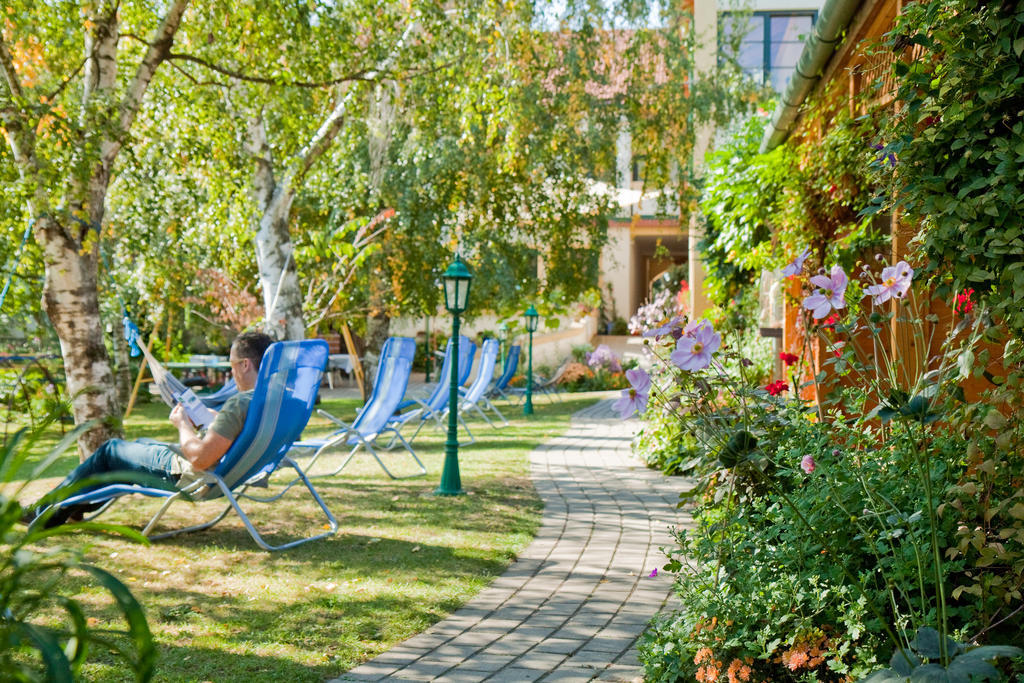 Pension Gartner Wallern im Burgenland ภายนอก รูปภาพ